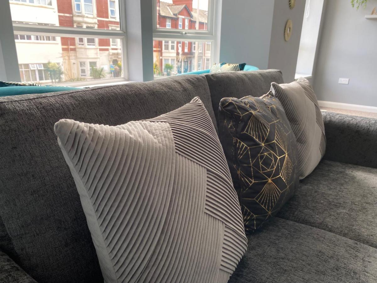 Blackpool Sleepover Apartment 4 Free Parking Sleeps 6 Exterior foto